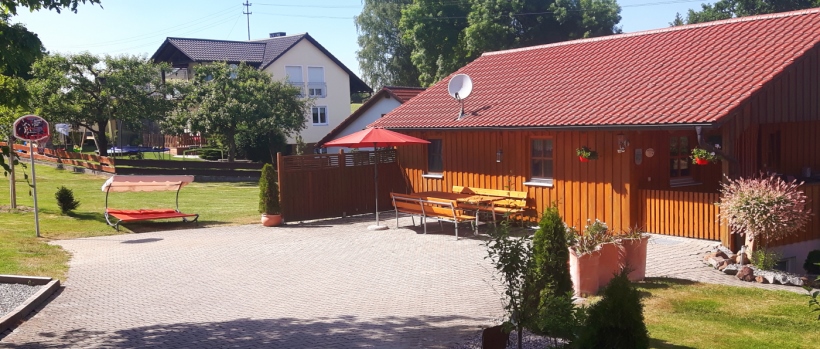 probstbauer-holzhaus-ferienhaus-aussenansicht-820
